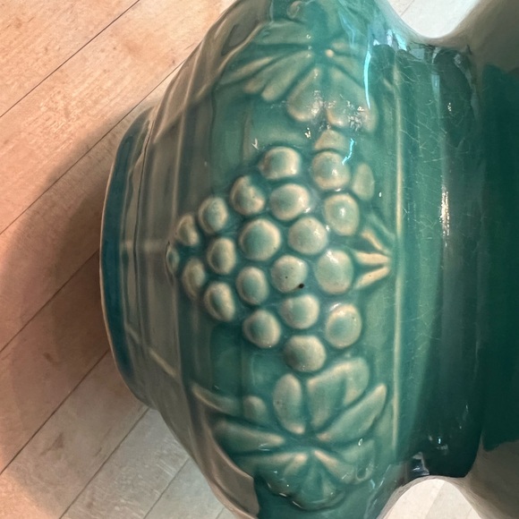 Vintage McCoy cuspidor spittoon planter green grape lattice pattern. - Picture 3 of 3